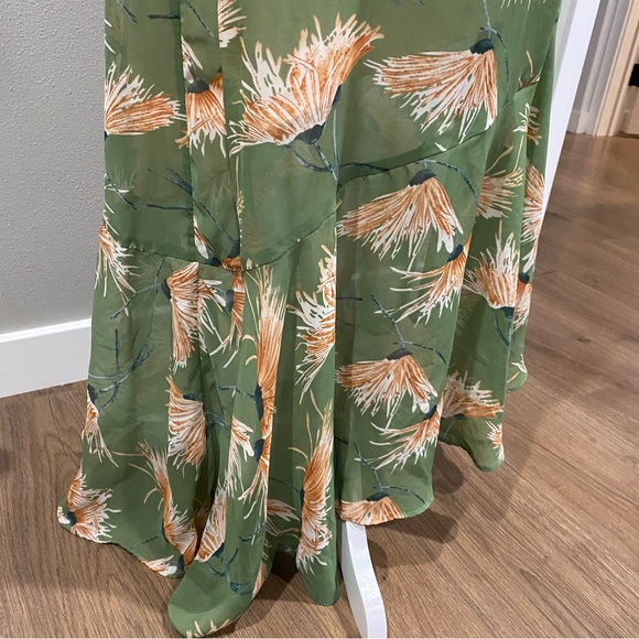 Dress Forum Los Angeles Ruffle Asymmetrical Maxi Dress Green Floral Dandelion M - Picture 4 of 8